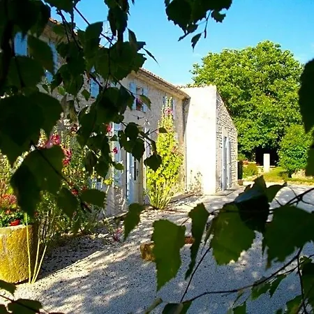 D'hotes Domaine Le Fragnaud Saint-Porchaire